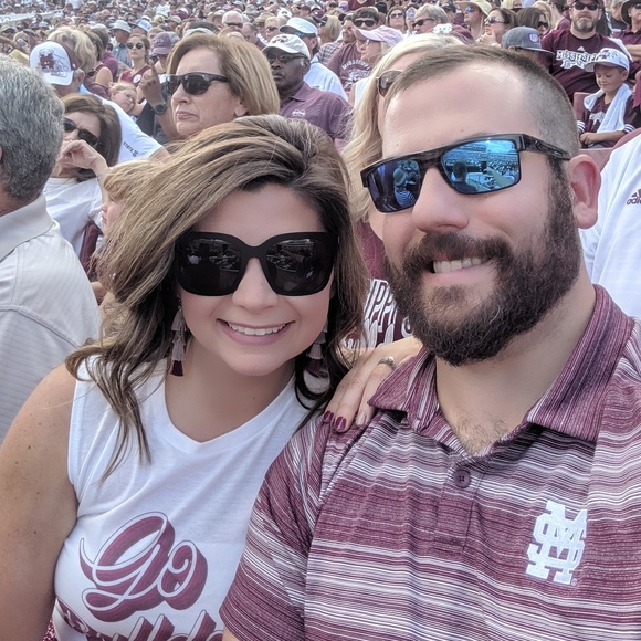 Meet your Posher, Tiffany - Picture 2 of 2